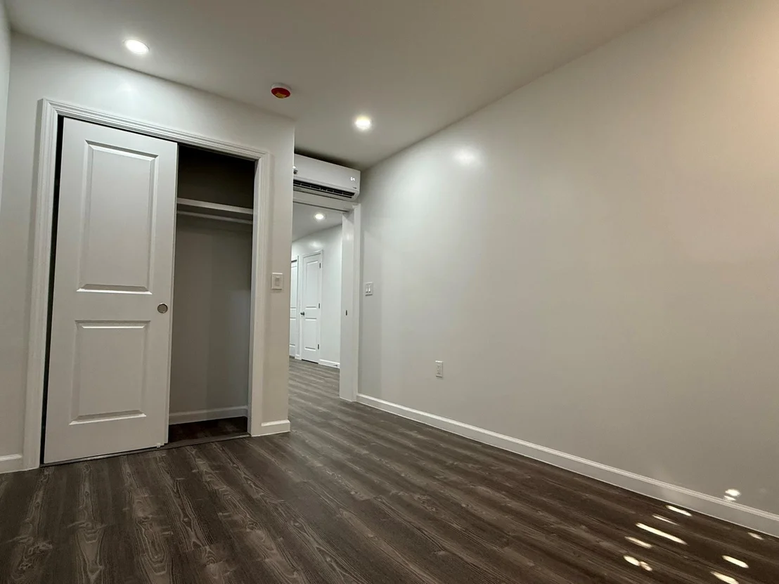 Photo of 3978 Carpenter Avenue