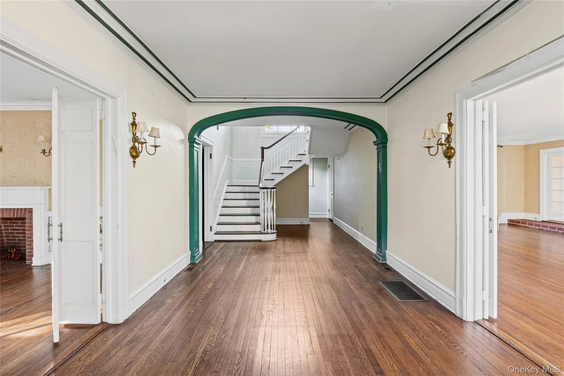 Photo of 175 Burton Lane