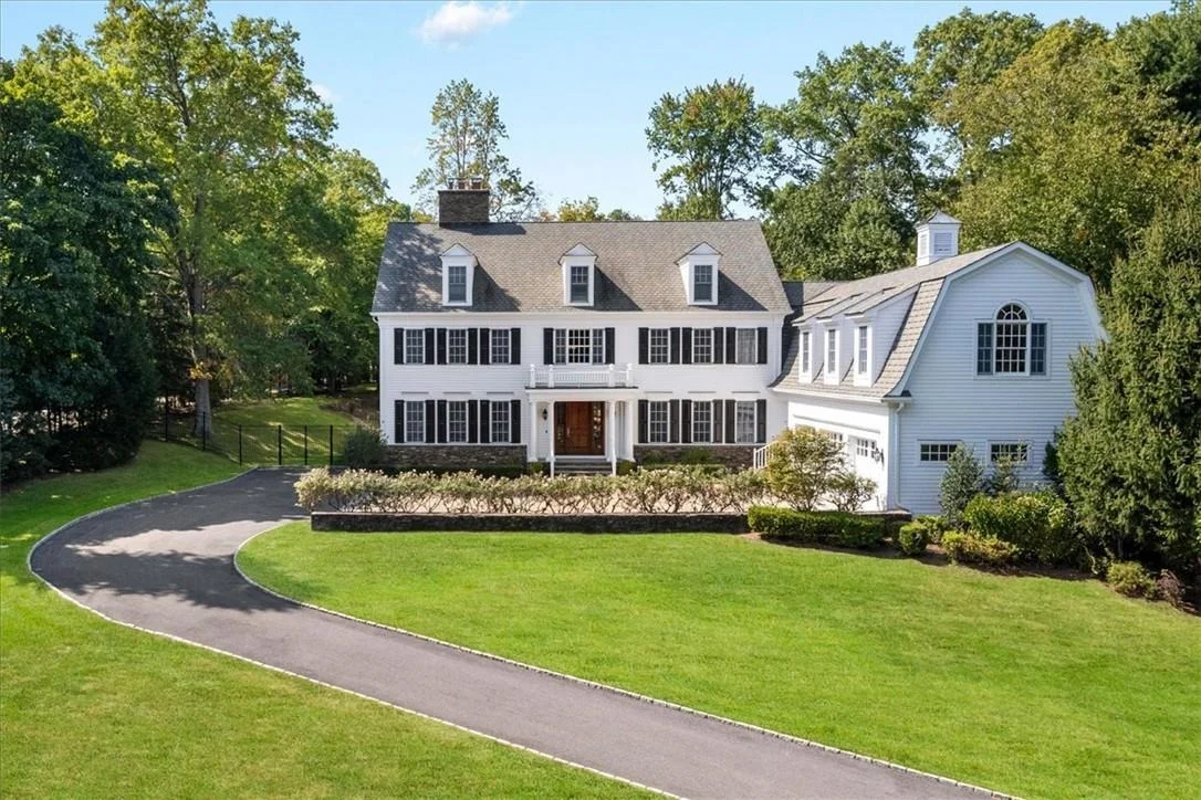 Photo of 20 Colonial Road