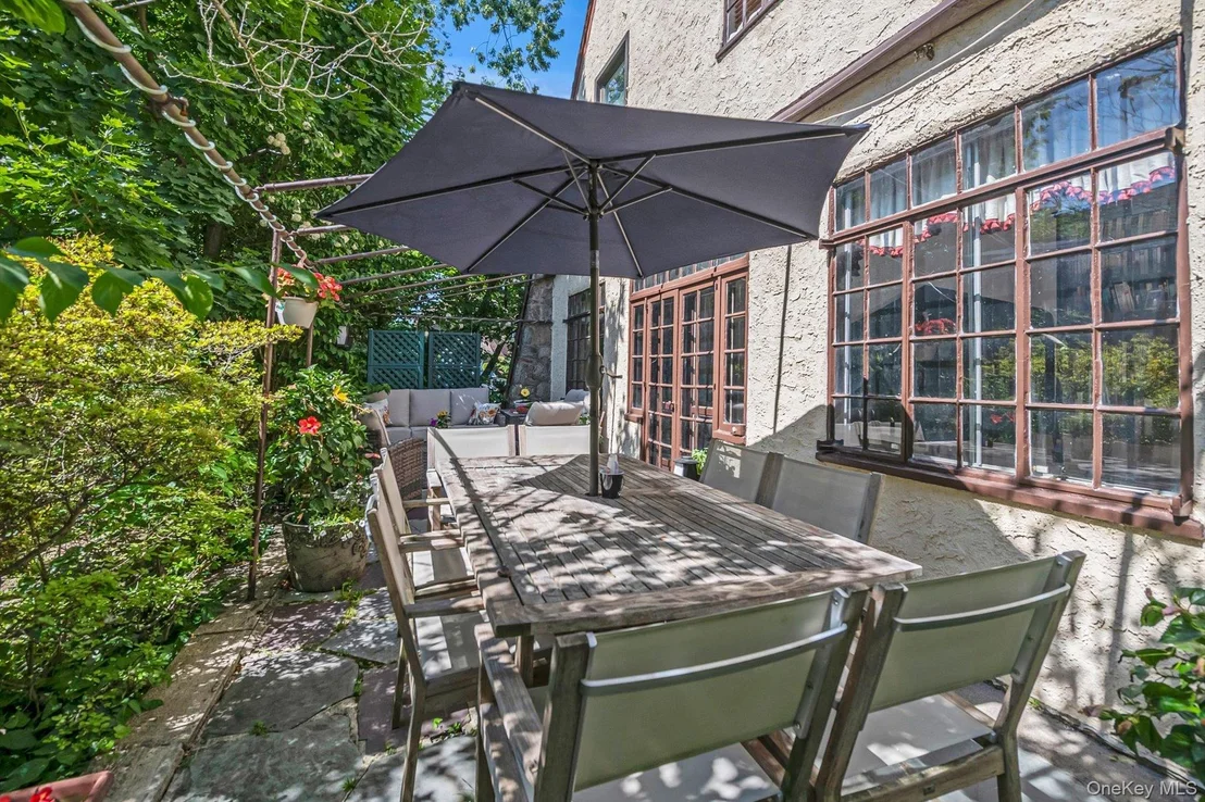 Photo of 68 Beverly Road