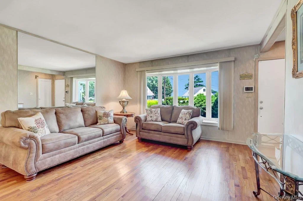 Photo of 955 Cedar Court