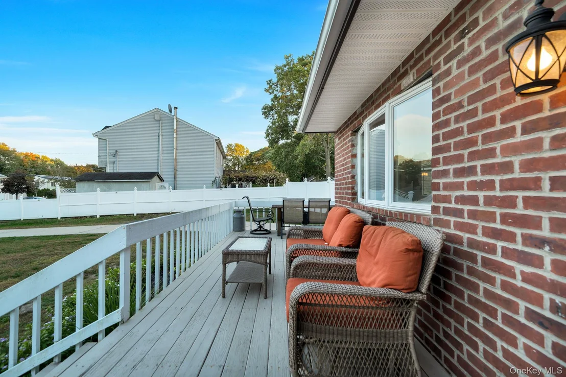 Photo of 629 East Drive