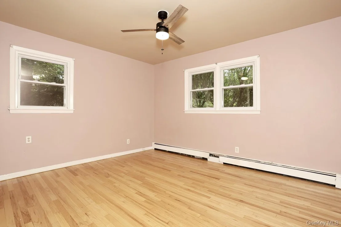 Photo of 160 Pascack Road