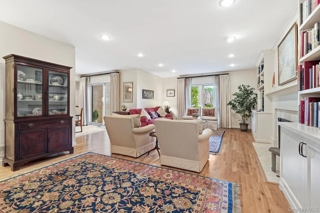 Photo of 54 Waters Edge