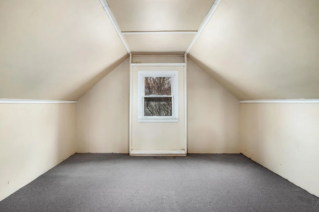 Photo of 882 King Street