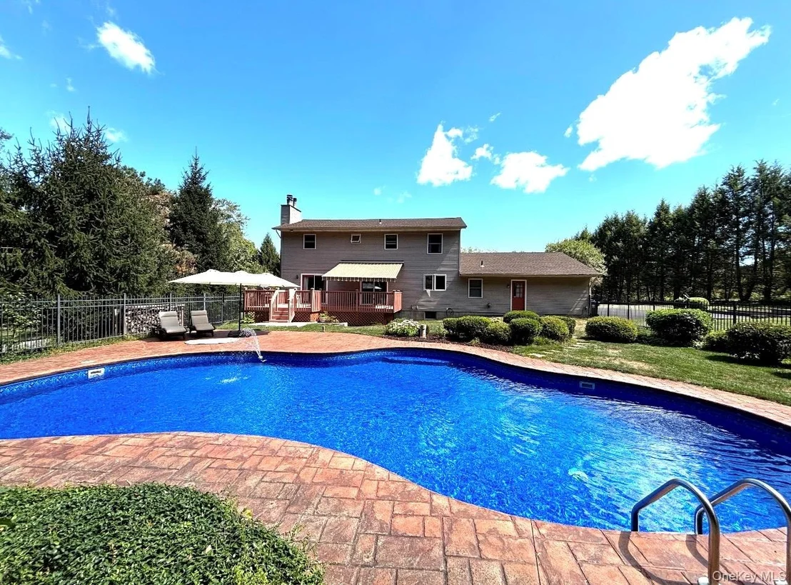 Photo of 29 Deer Brook Drive