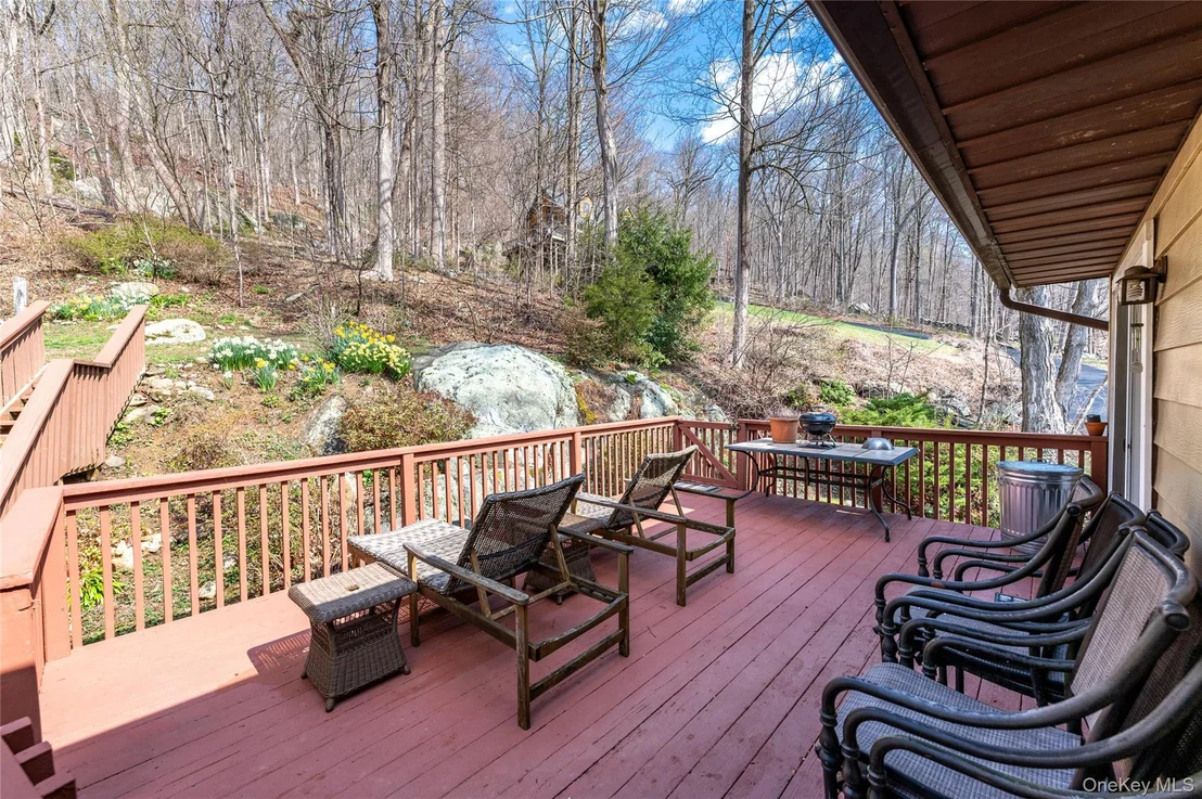Photo of 479 Sprout Brook Road