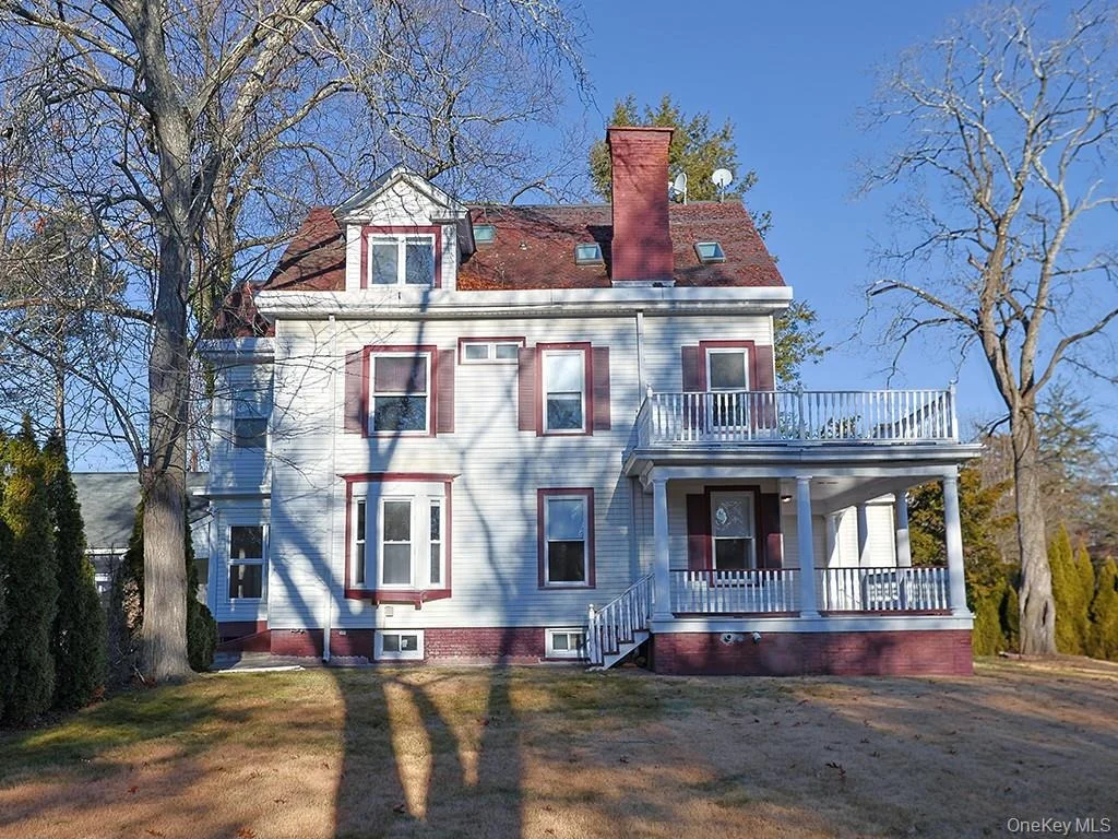 Photo of 113 Hooker Avenue