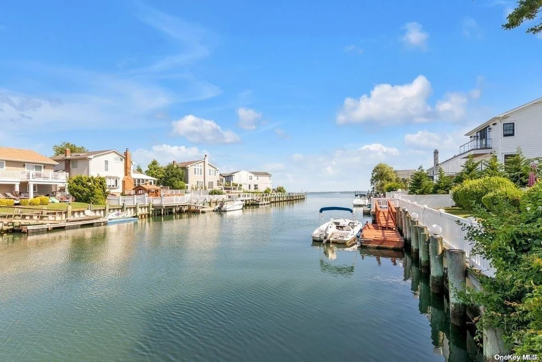 Photo of 2897 Harbor Road