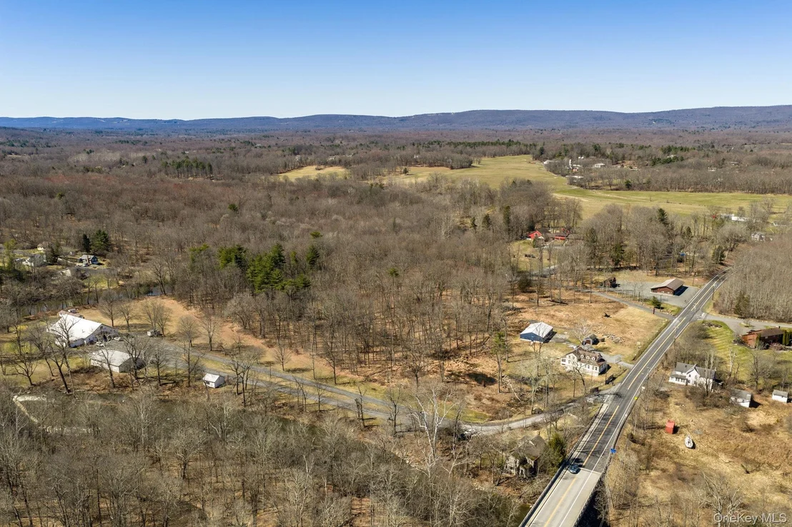 Photo of 2823 State Route 52