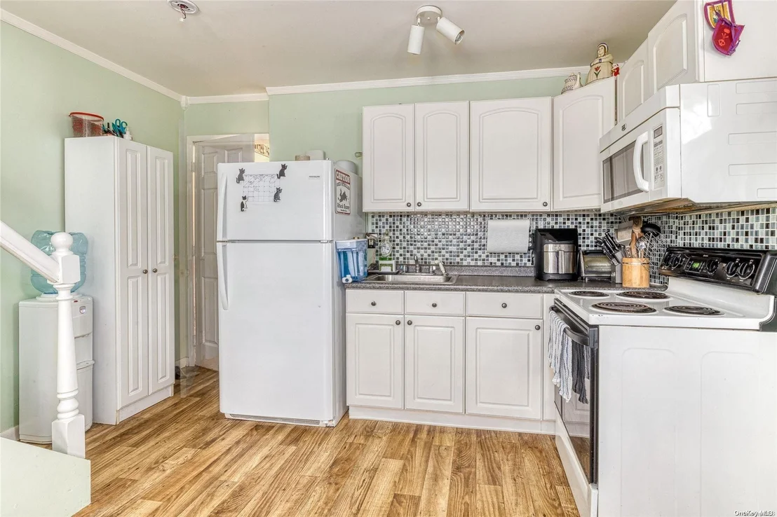 Photo of 86 Montgomery Avenue