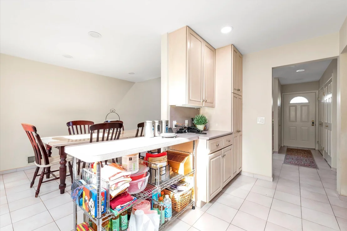 Photo of 18 Circle Drive