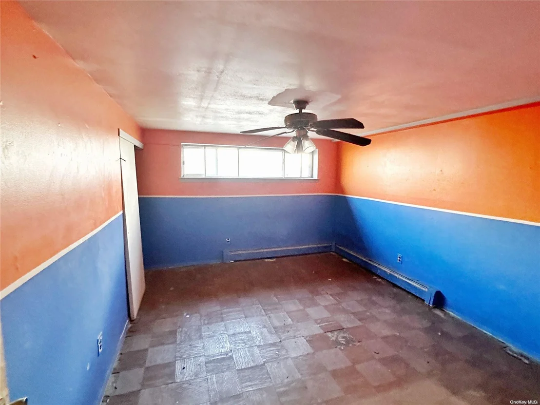 Photo of 158 Root Avenue