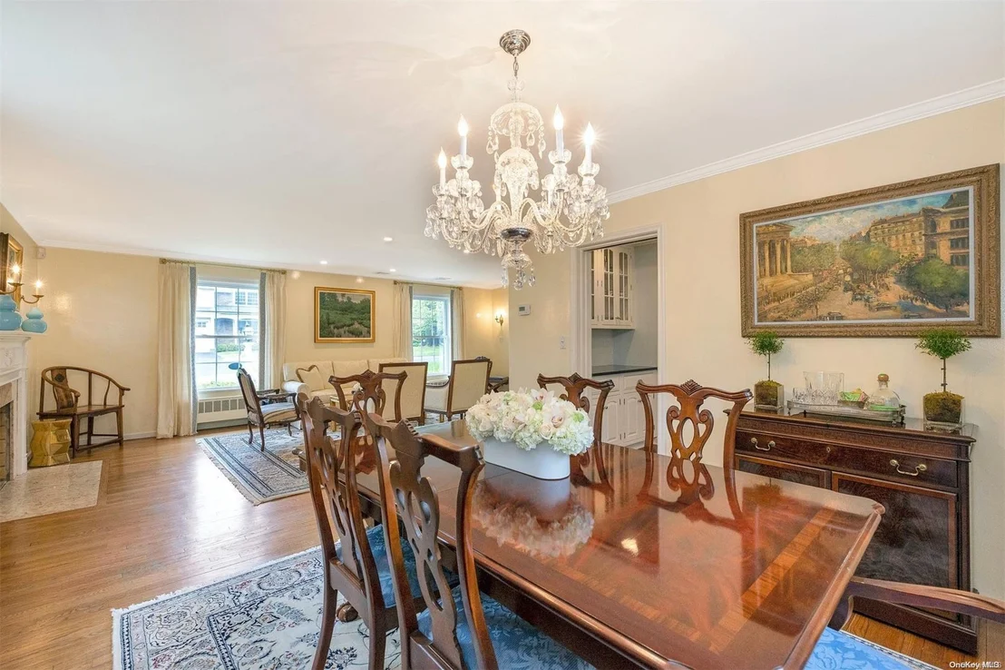 Photo of 325 Trumbull Road