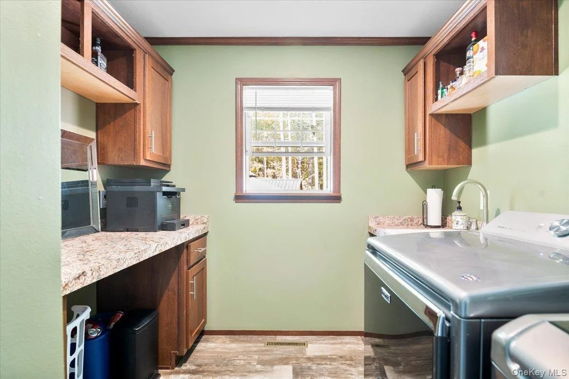 Photo of 110 Silver Spur Road W