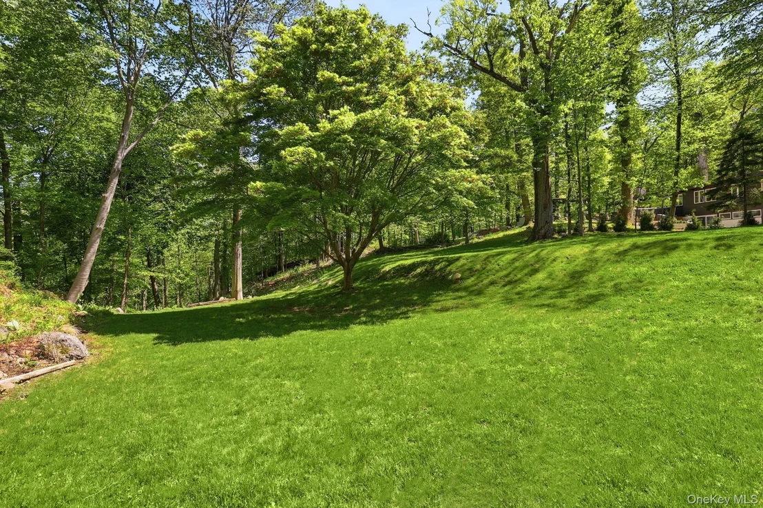Photo of 51 Eastern Drive