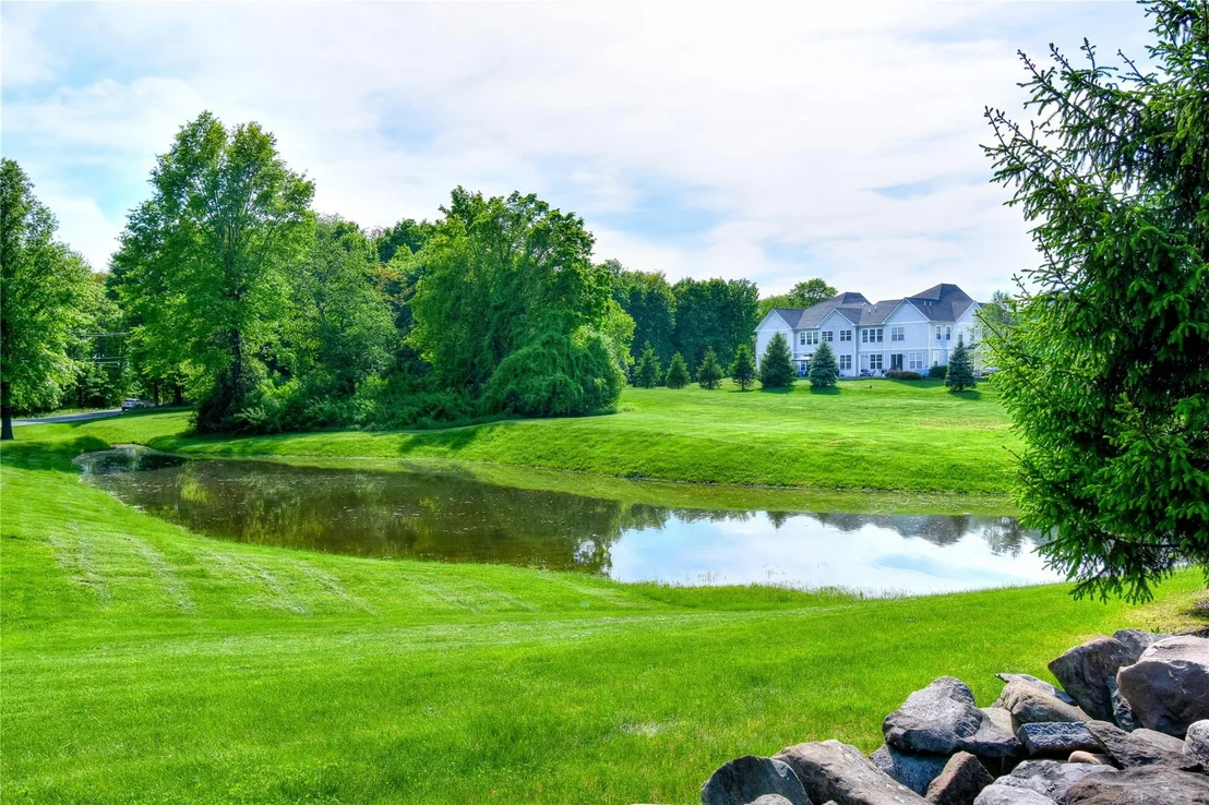 Photo of 1 Lindentree Lane