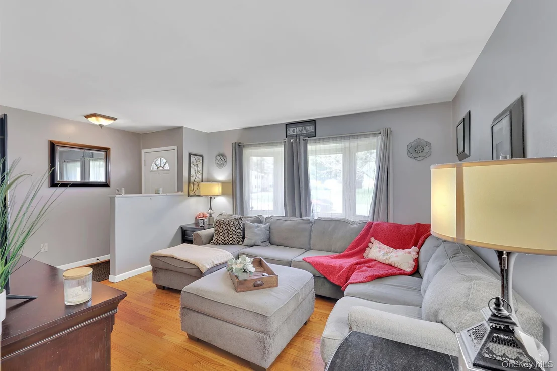 Photo of 10 Renfrewshire Drive