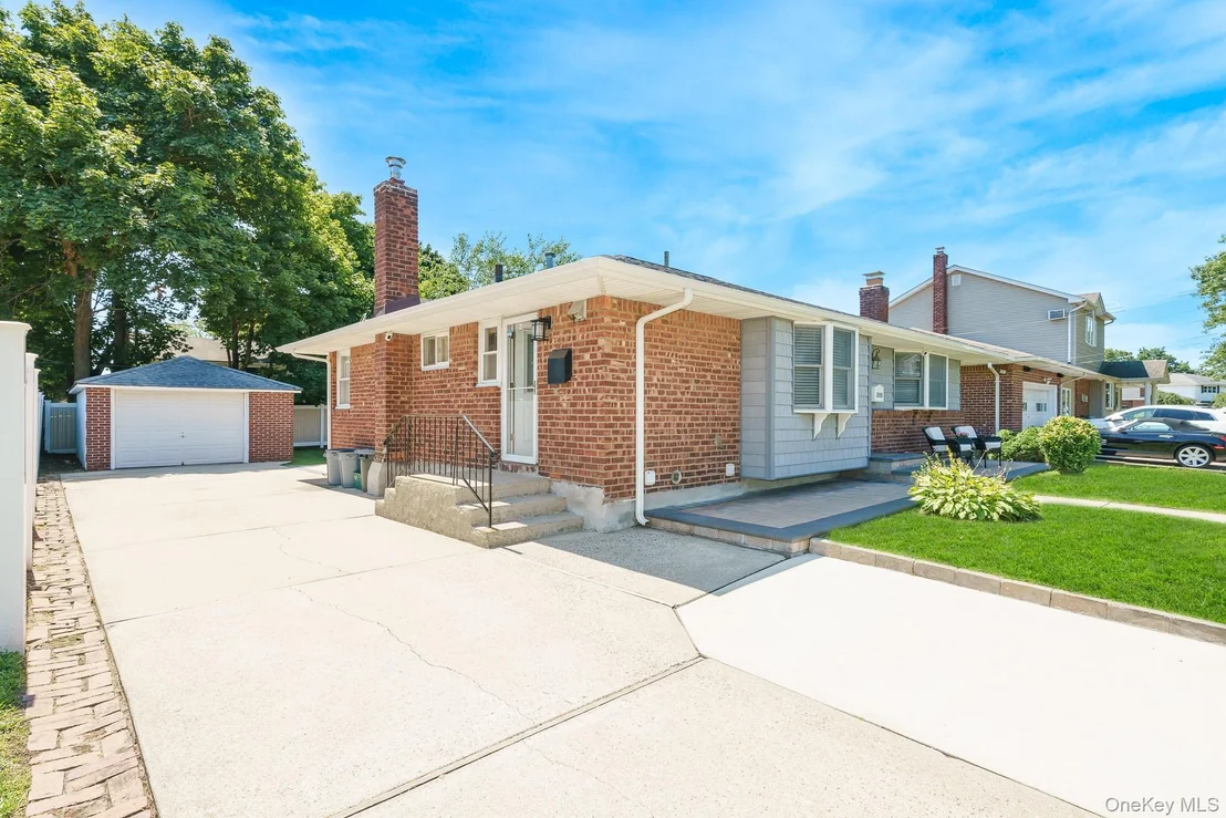 Photo of 3900 Miller Place