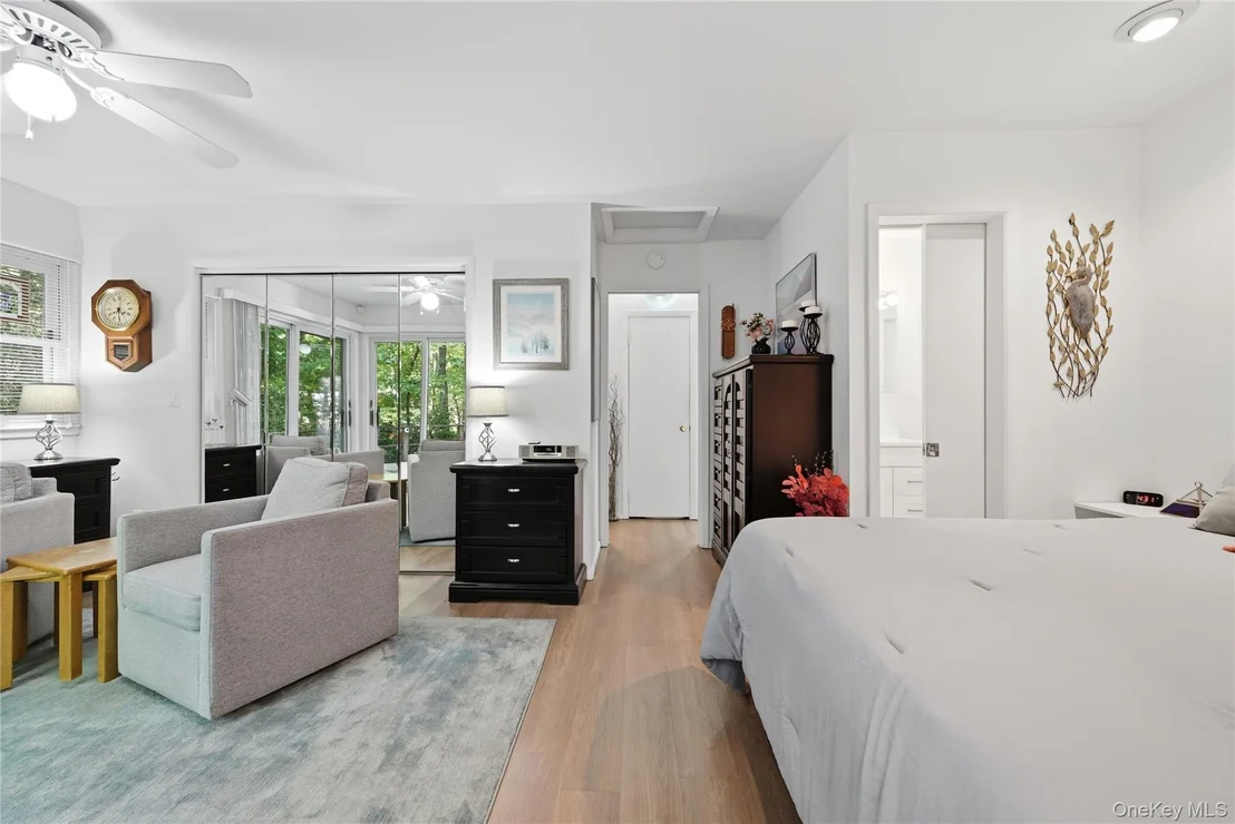 Photo of 25 Valley Circle