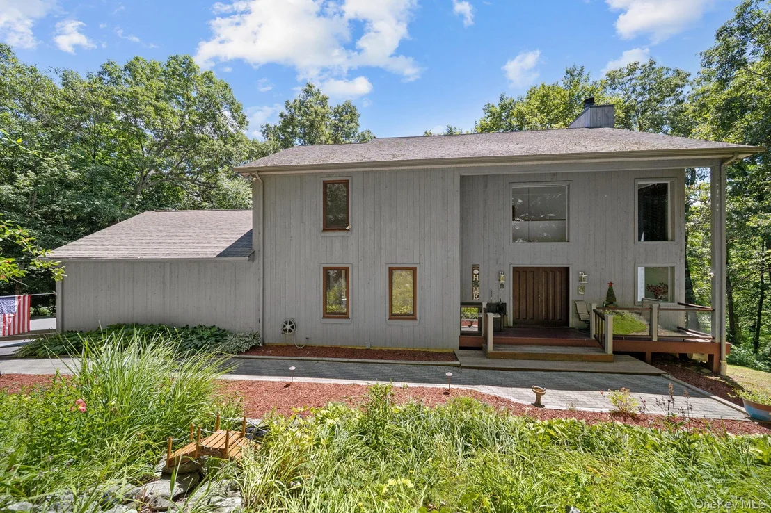 Photo of 23 River Road