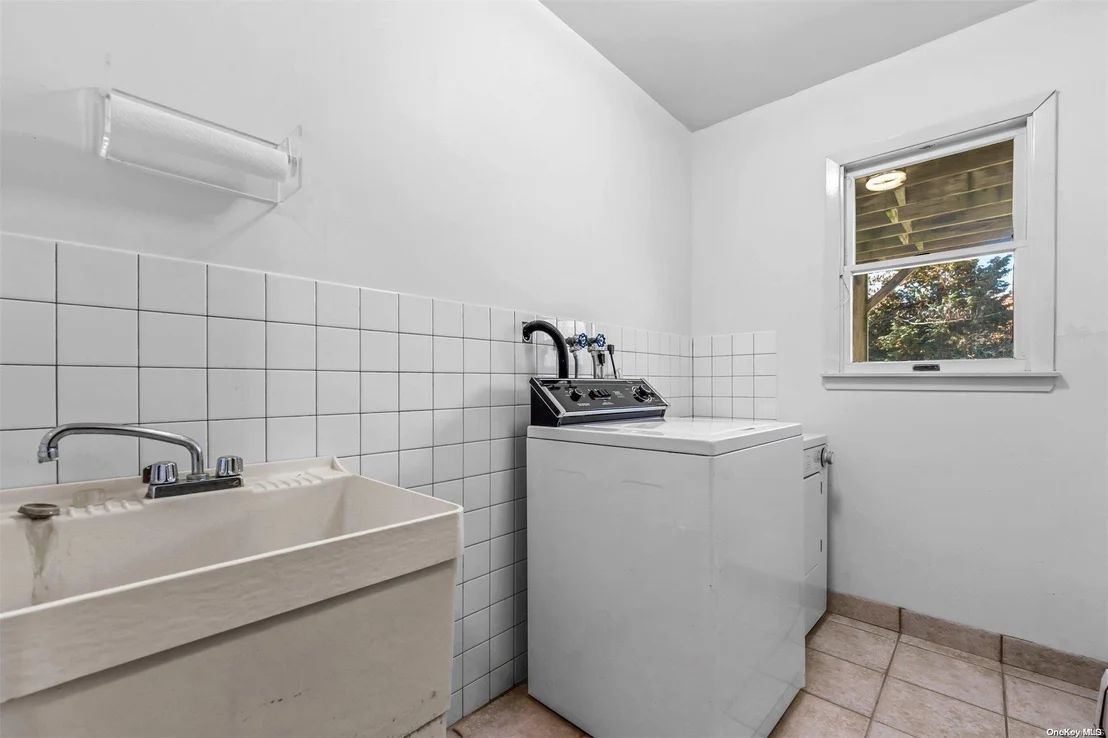 Photo of 38 Dolphin Way