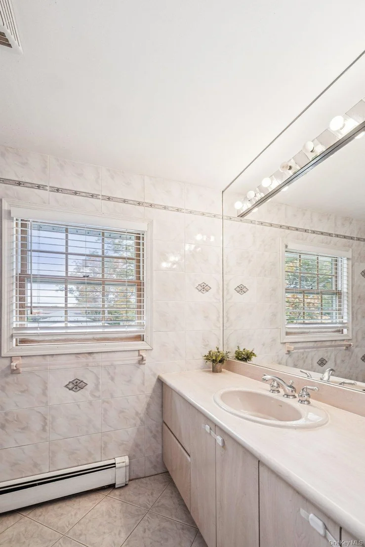 Photo of 9 Princeton Drive