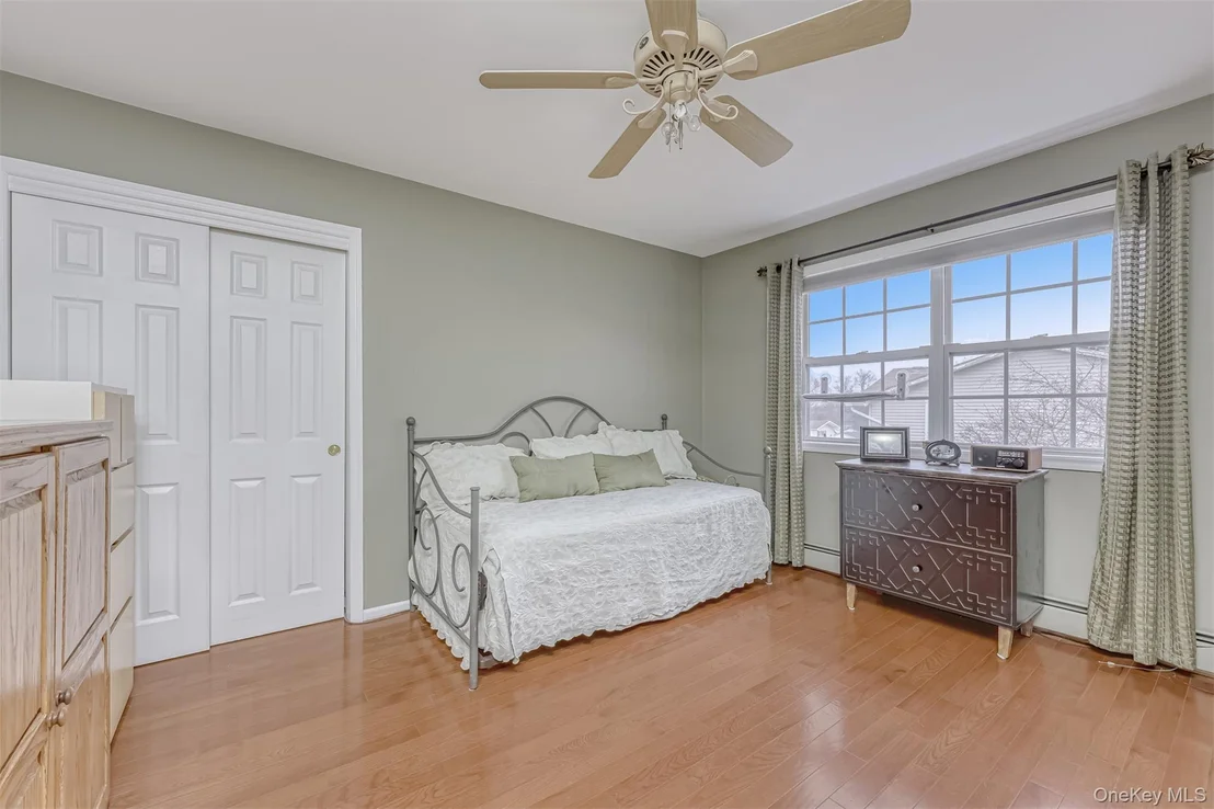 Photo of 18 Mountainview Avenue