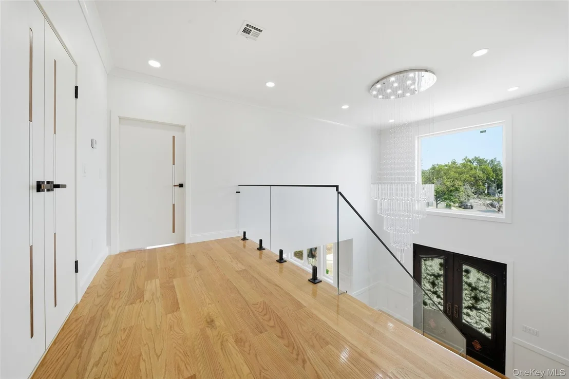 Photo of 387 Sherbourne Road