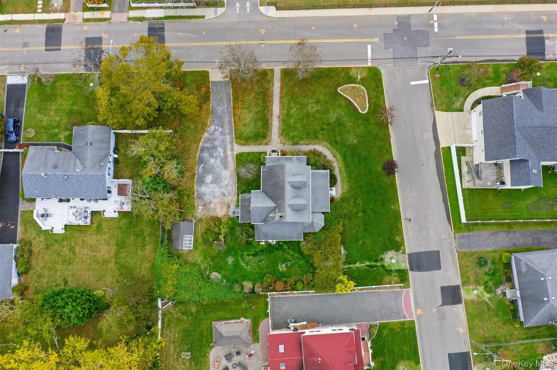 Photo of 366 Rider Avenue