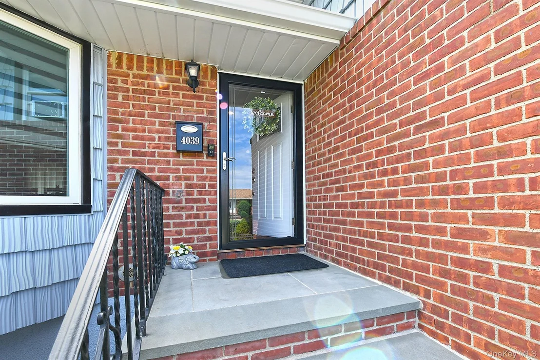 Photo of 4039 Hahn Avenue