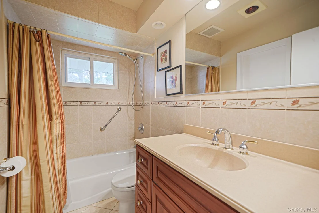 Photo of 13 Bee Drive