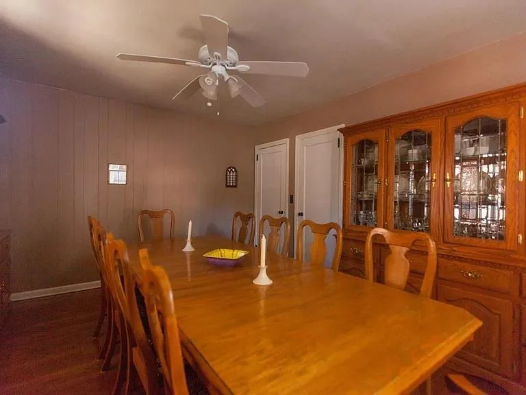 Photo of 2412 Central Avenue