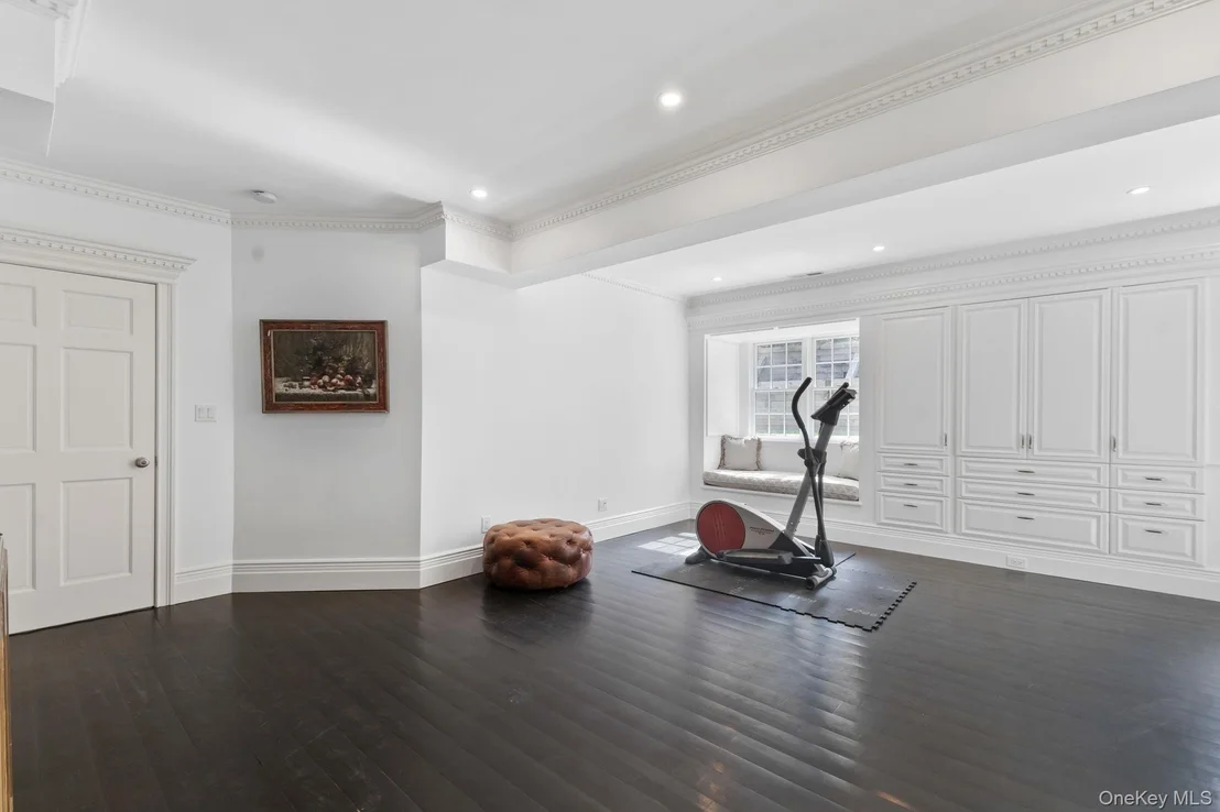Photo of 675 Quaker Road