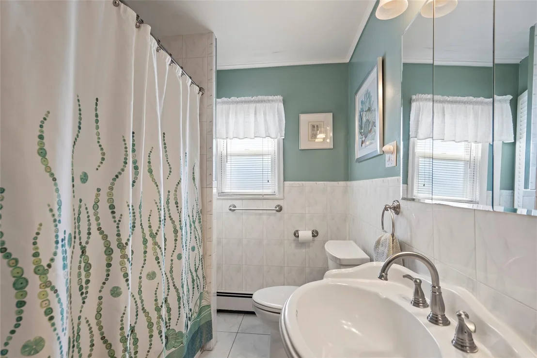 Photo of 665 Gabriel Avenue