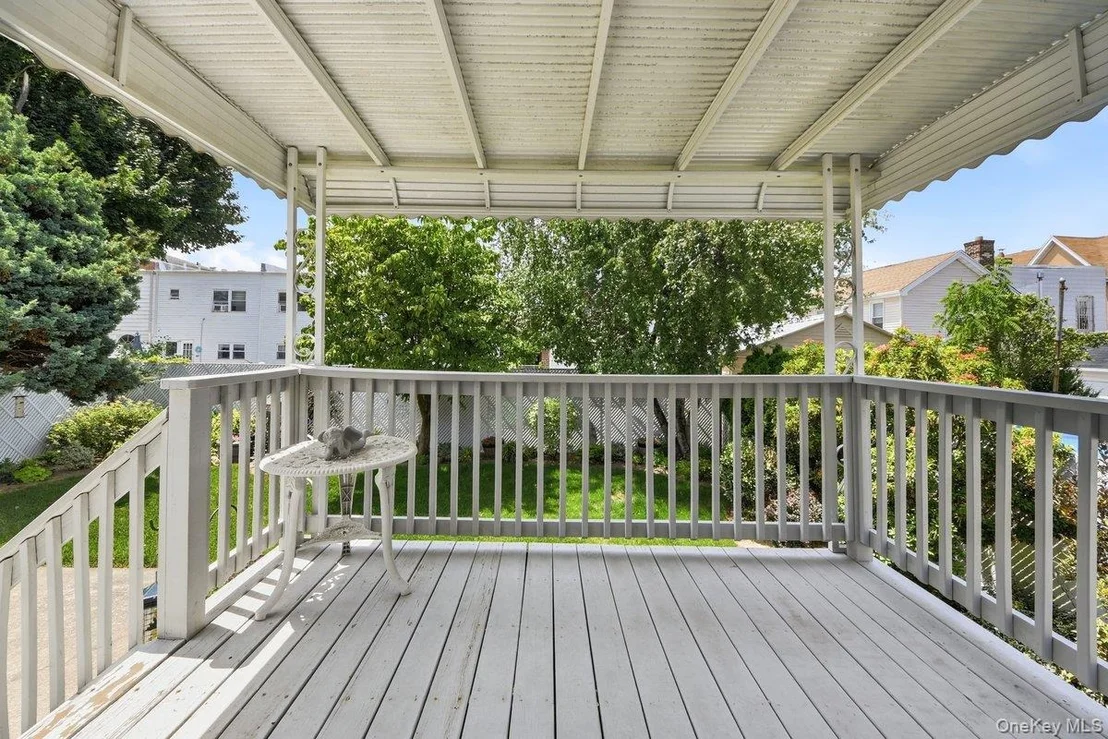 Photo of 195 Graff Avenue