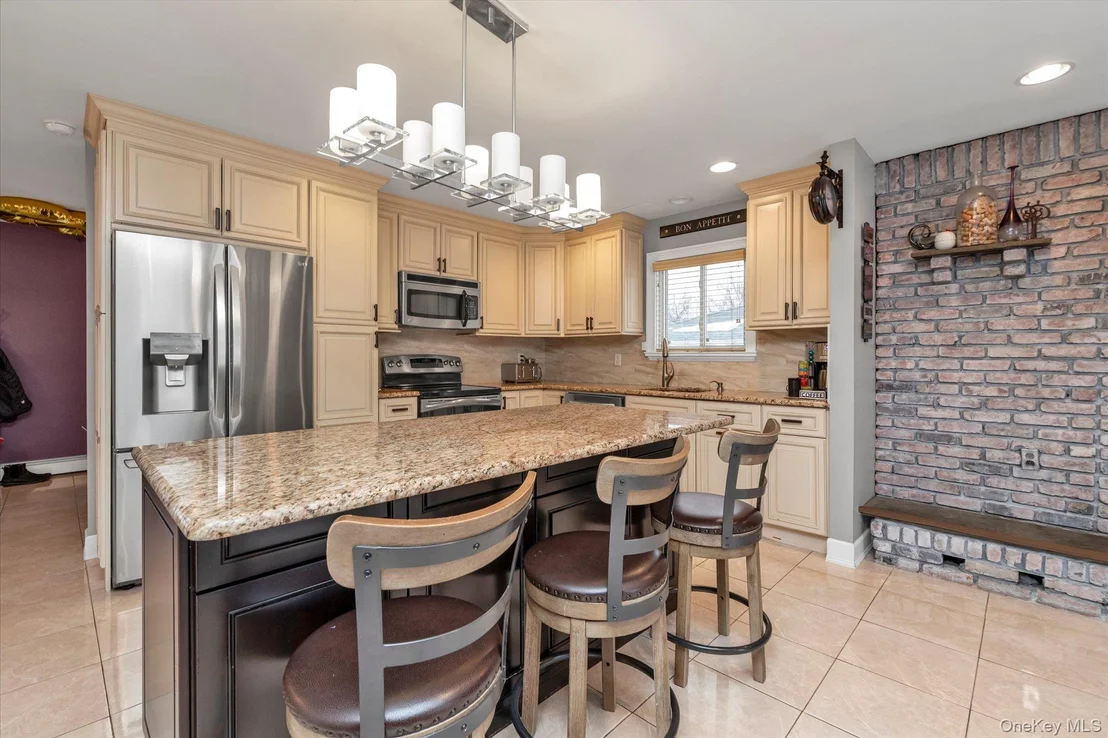 Photo of 6 Cedar Drive E