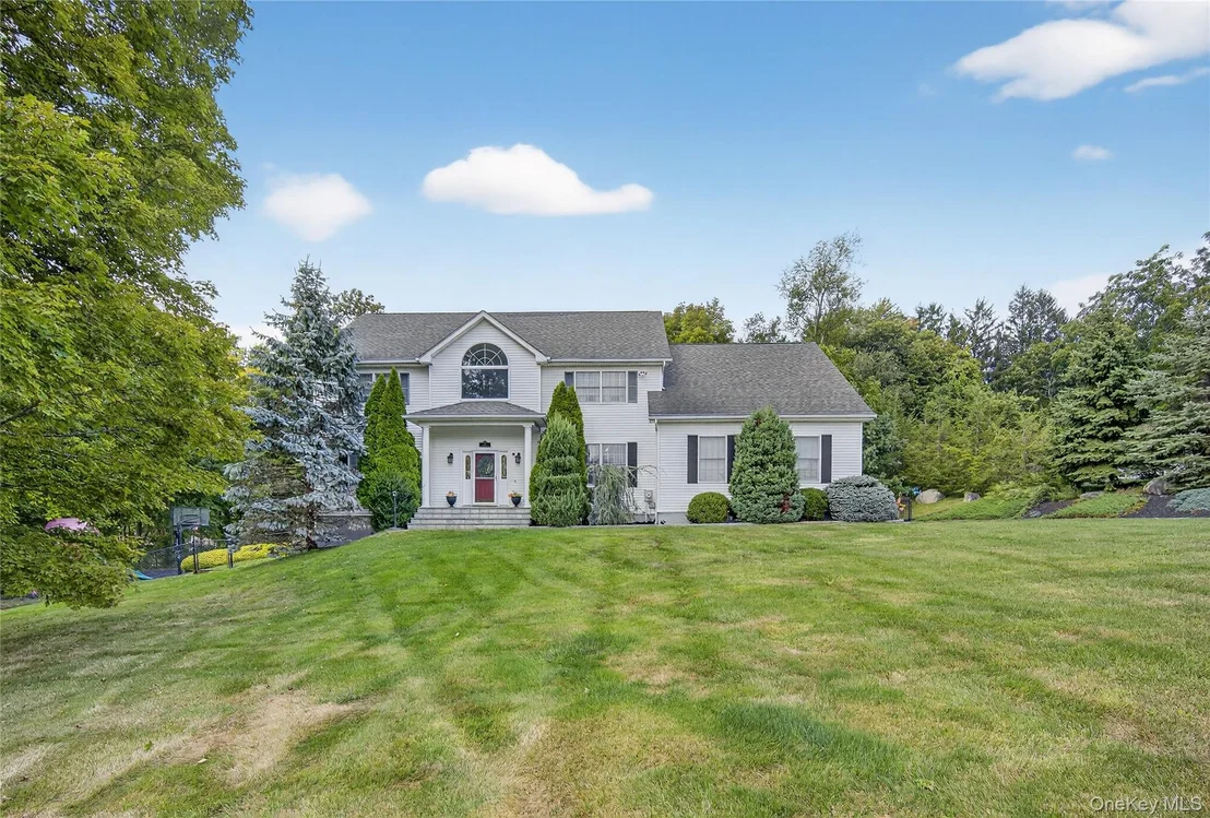 Photo of 14 Meadow Crest Drive