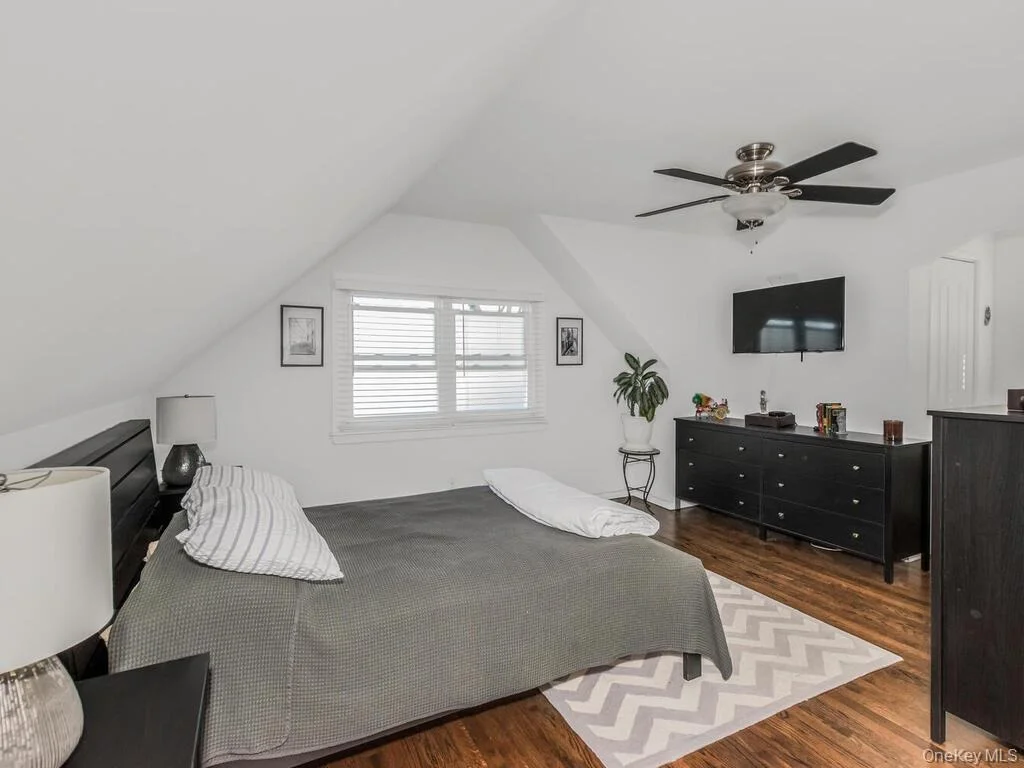 Photo of 11 Montclair Road