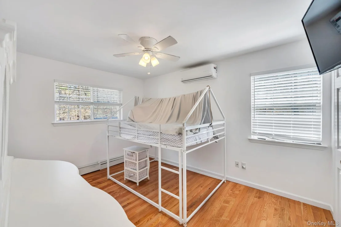 Photo of 343 Oak Avenue