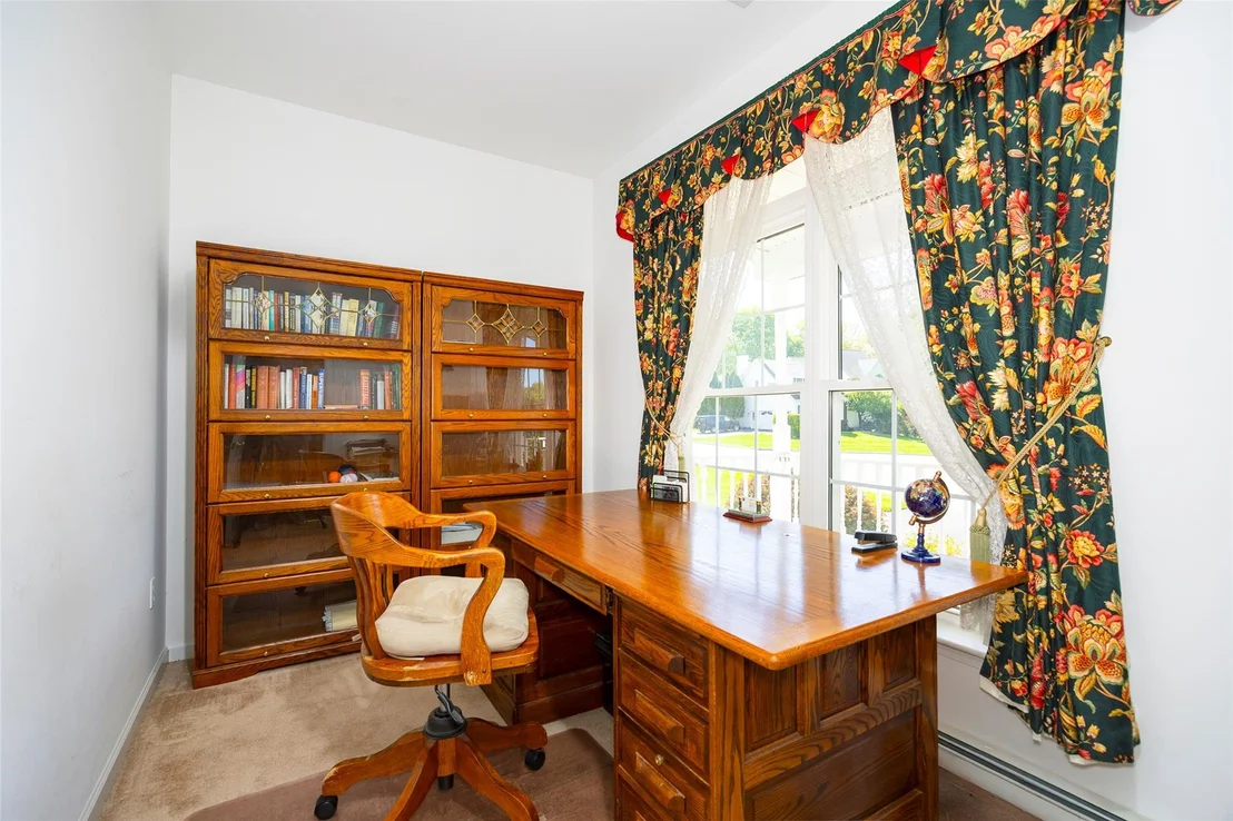 Photo of 7 Coachlight Drive