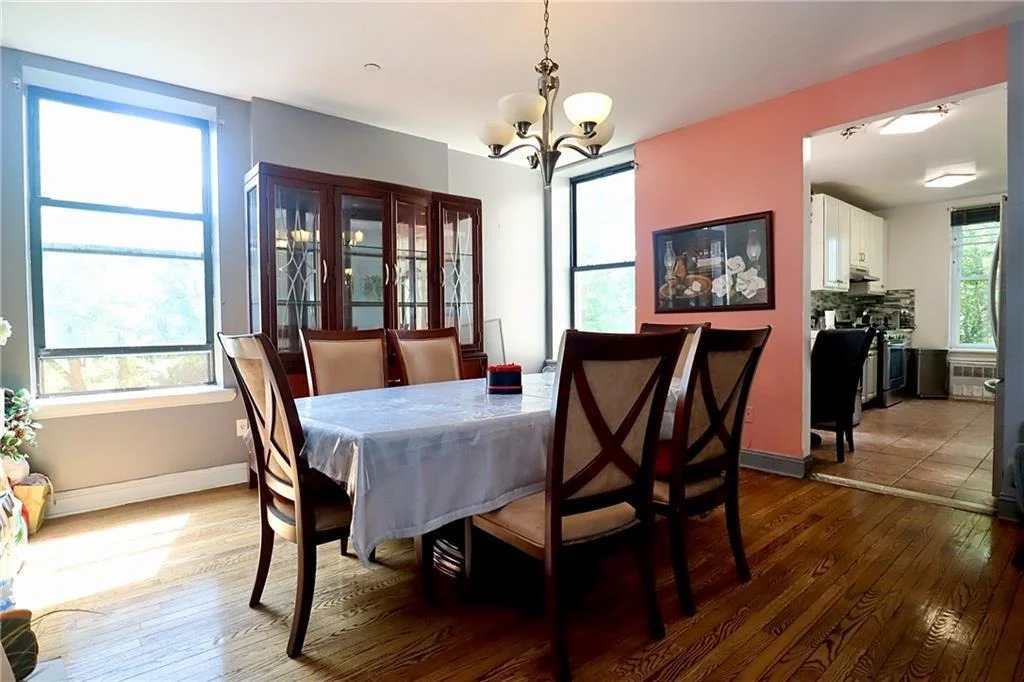 Photo of Unit 4E at 848 Park Place