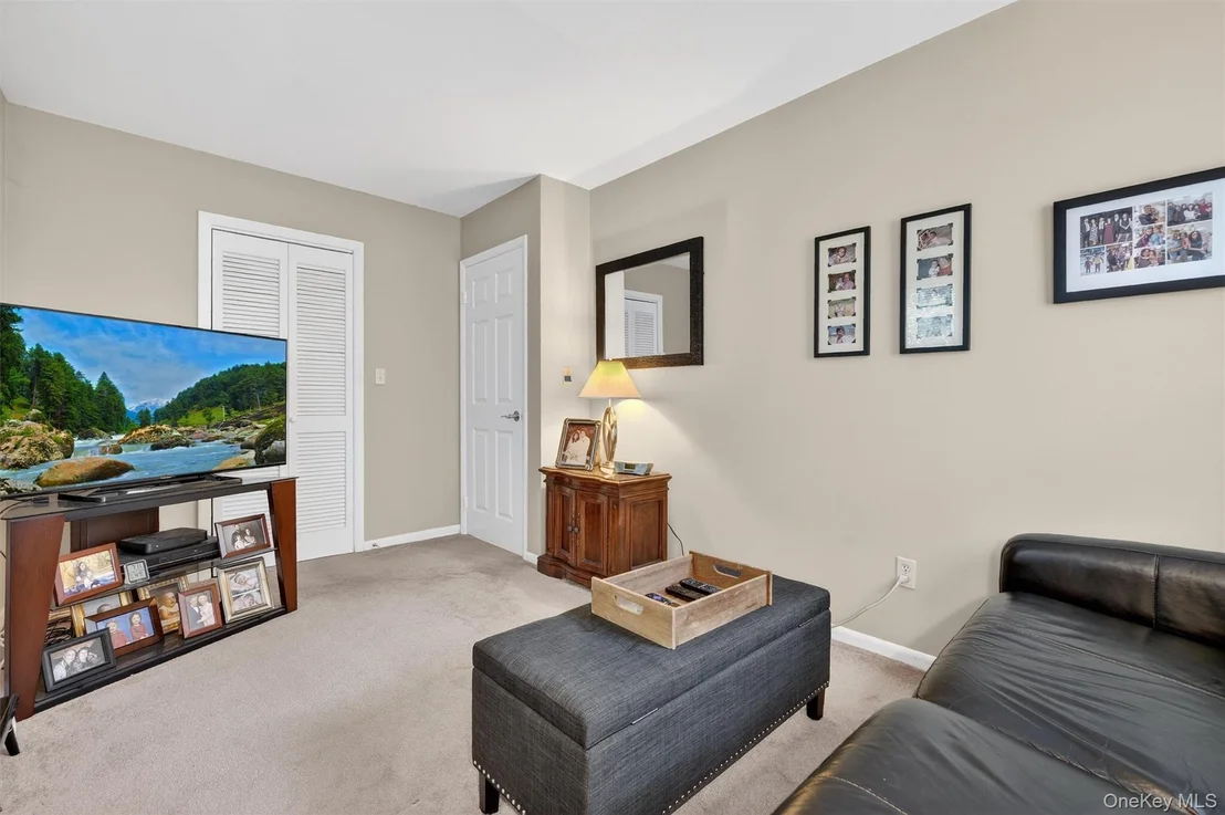Photo of 18 Clovebrook Road