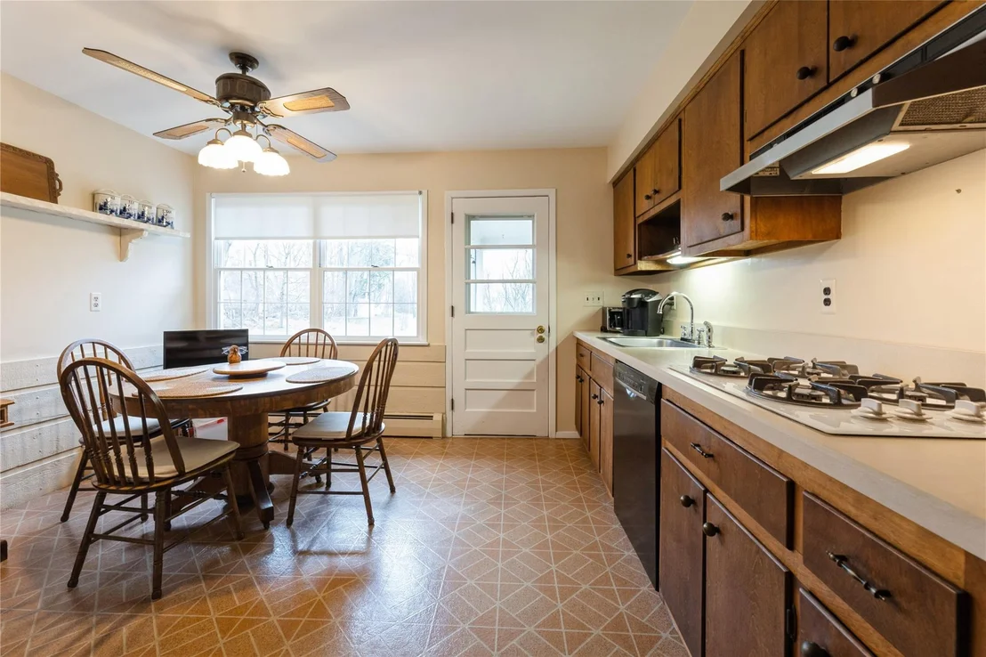 Photo of 6 Hampton Road