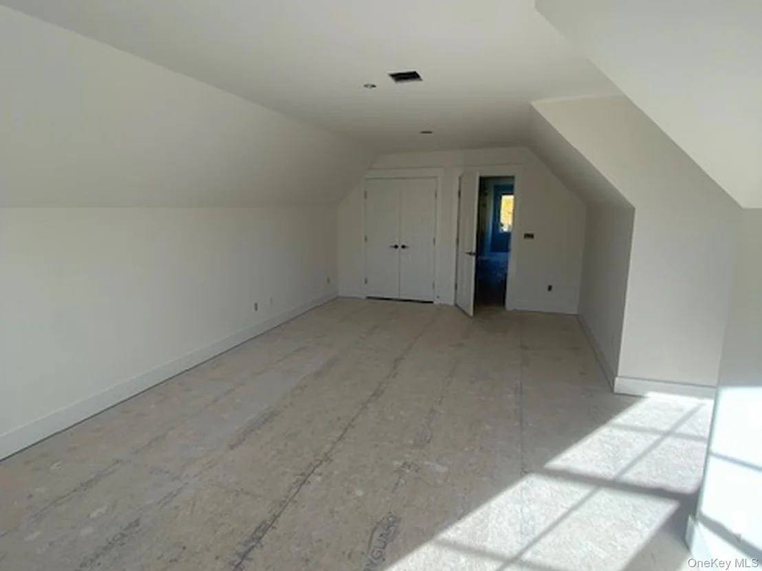 Photo of 175 Mulford Road