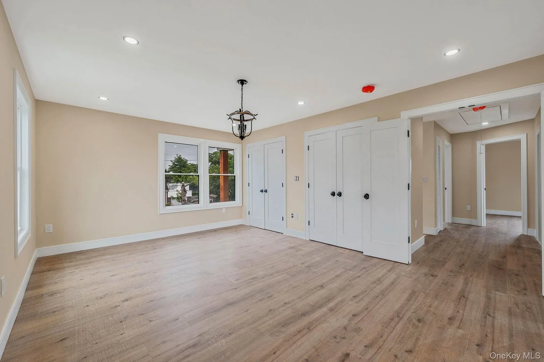 Photo of 87 Sobro Avenue