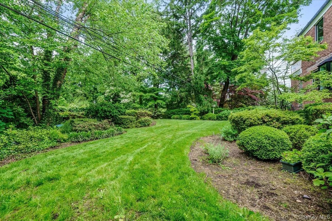 Photo of 8 Parkside Drive