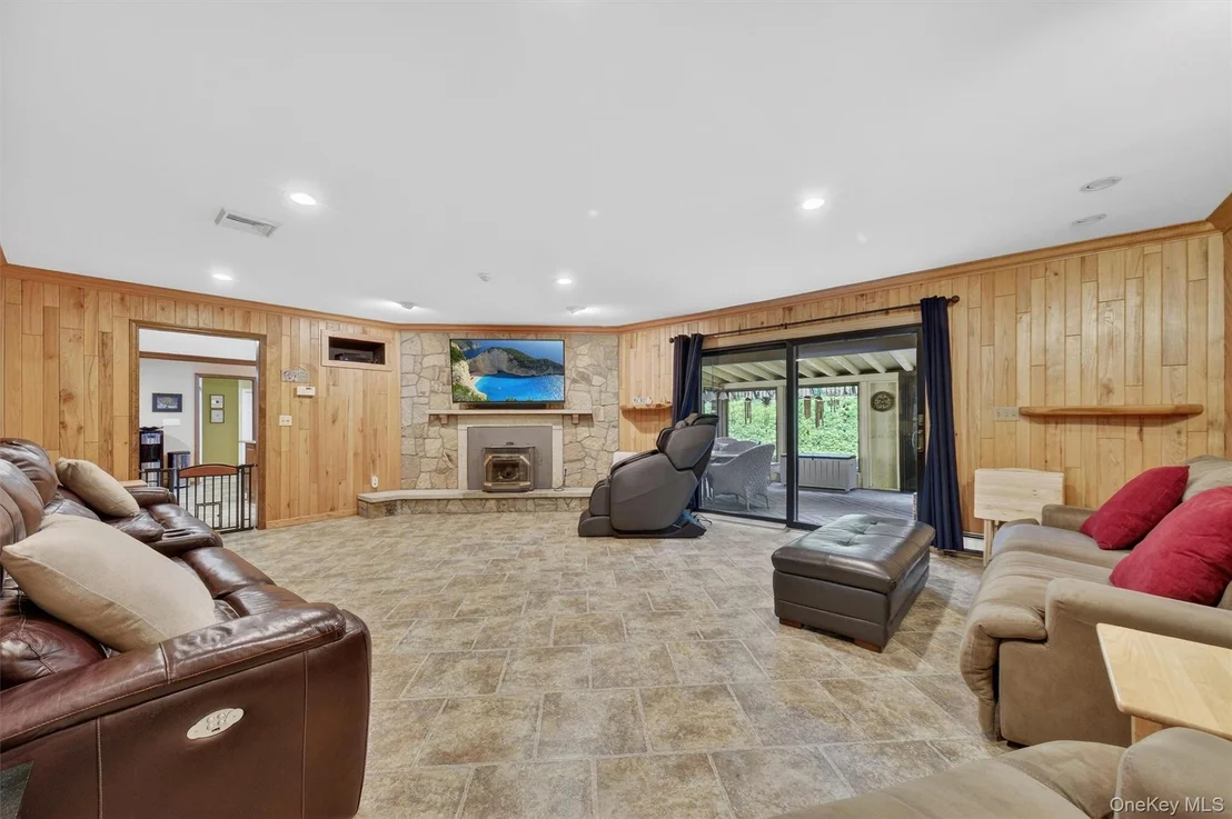 Photo of 40 Farrell Drive