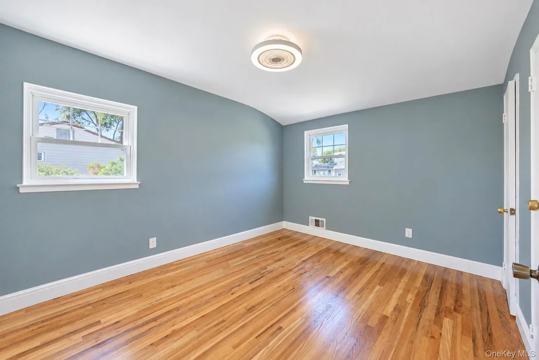 Photo of 16 Berkeley Avenue