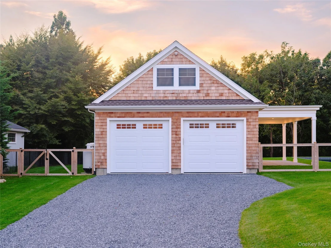 Photo of 605 Cedar Drive